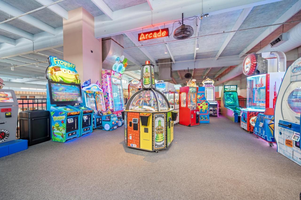 Ramada By Wyndham Sioux Falls Airport - Waterpark Resort & Event Center Esterno foto