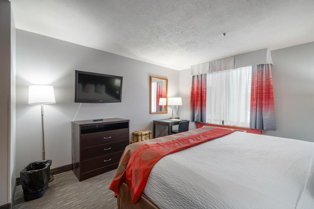 Ramada By Wyndham Sioux Falls Airport - Waterpark Resort & Event Center Esterno foto