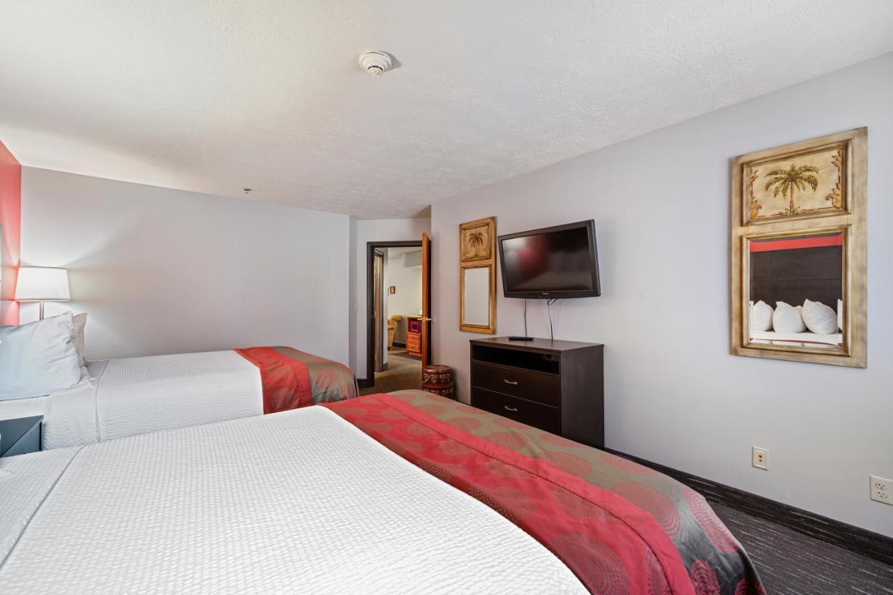 Ramada By Wyndham Sioux Falls Airport - Waterpark Resort & Event Center Esterno foto